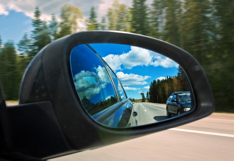 Stransko avtomobilsko ogledalo